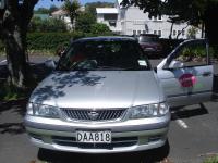 Nissan Sunny von vorne