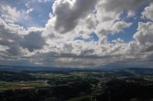 Aufziehende Wolken vor Zürich